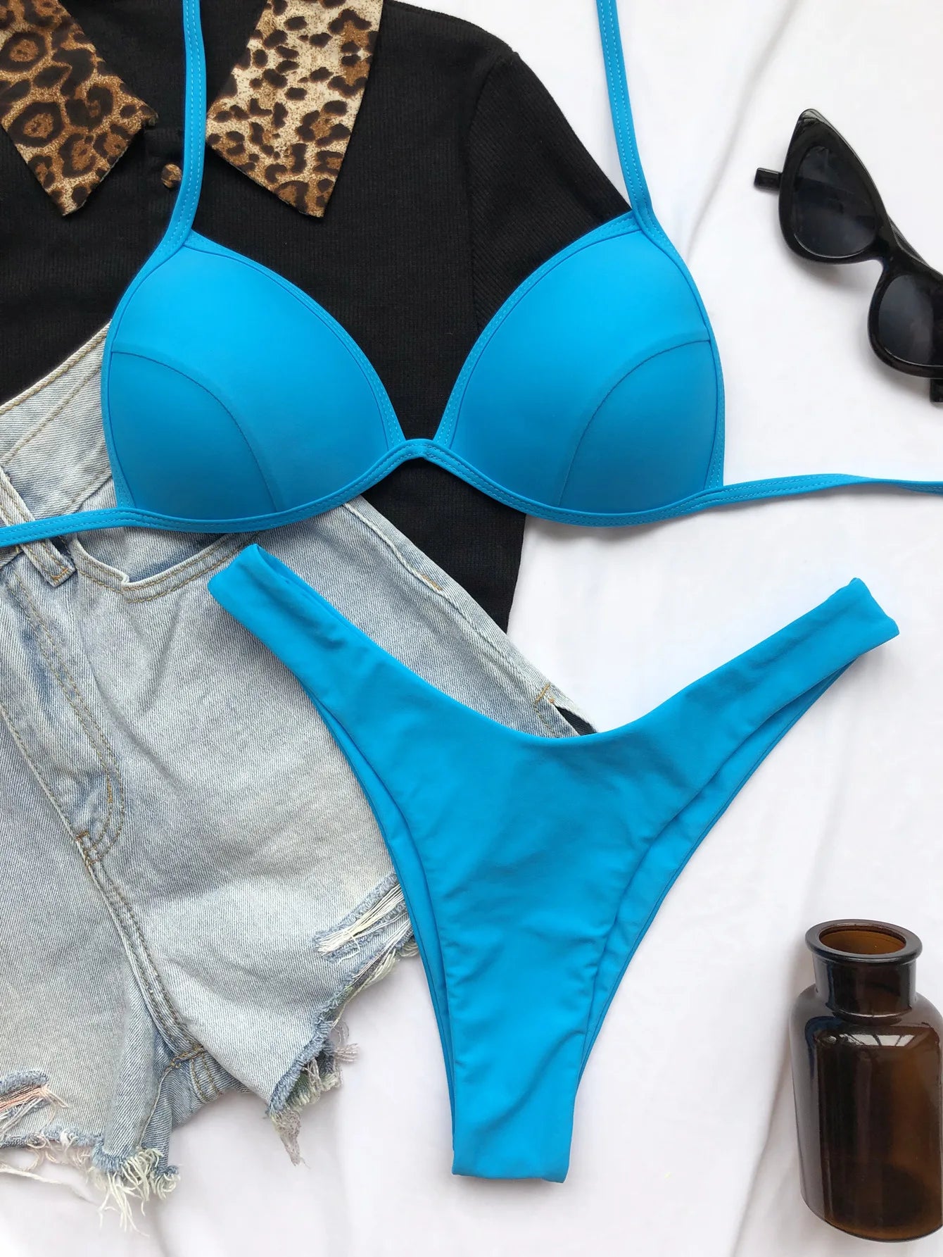 Bikinis Linda 2025